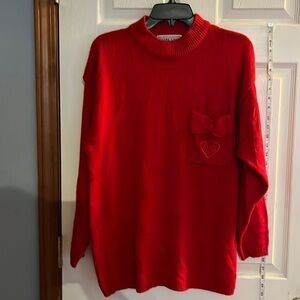 VTG-A’Milano-L-Red crewneck long sleeve sweater with embroidered heart on pocket
